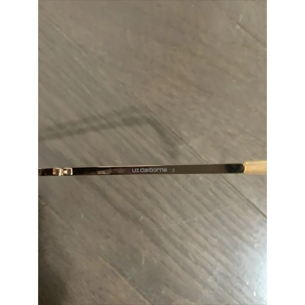 Liz Claiborne liz claiborne